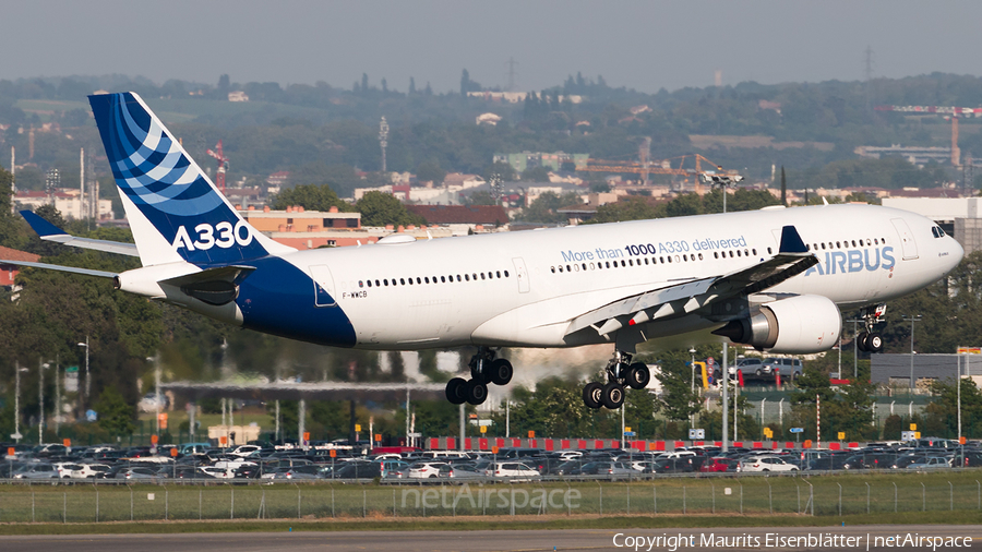 Airbus Industrie Airbus A330-203 (F-WWCB) | Photo 158143