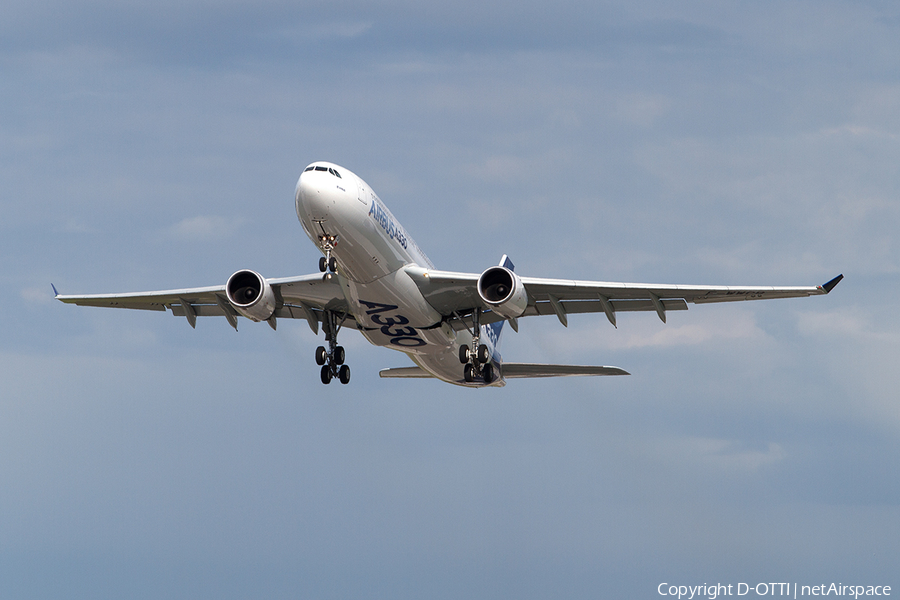 Airbus Industrie Airbus A330-203 (F-WWCB) | Photo 417664