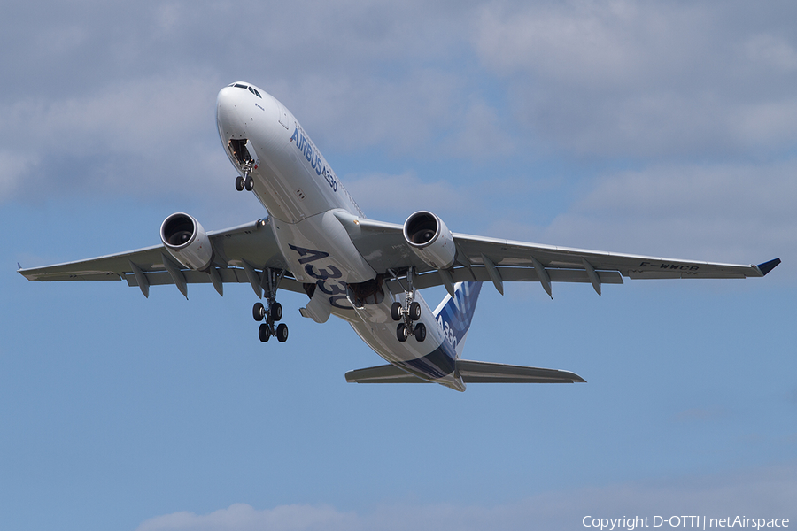 Airbus Industrie Airbus A330-203 (F-WWCB) | Photo 417665