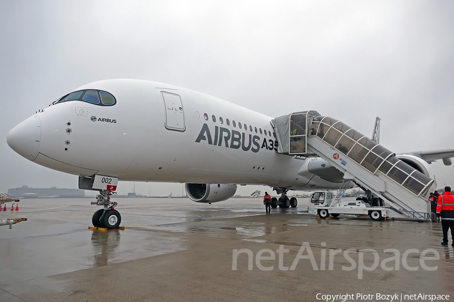 Airbus Industrie Airbus A350-941 (F-WWCF) | Photo 68489