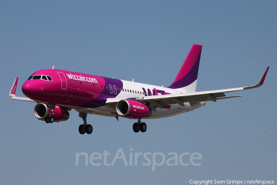 Wizz Air Airbus A320-232 (F-WWDE) | Photo 442941