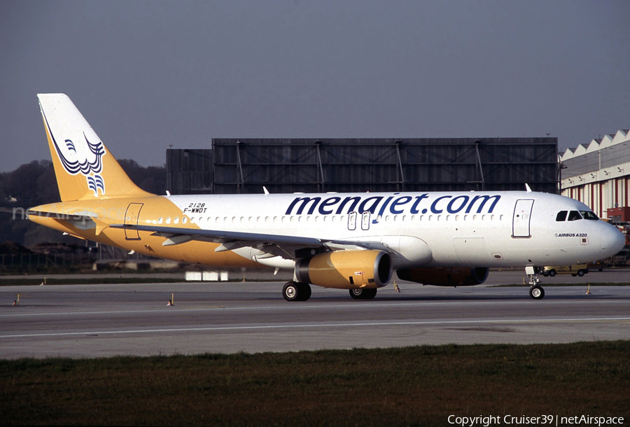 Menajet Airbus A320-232 (F-WWDT) | Photo 555619