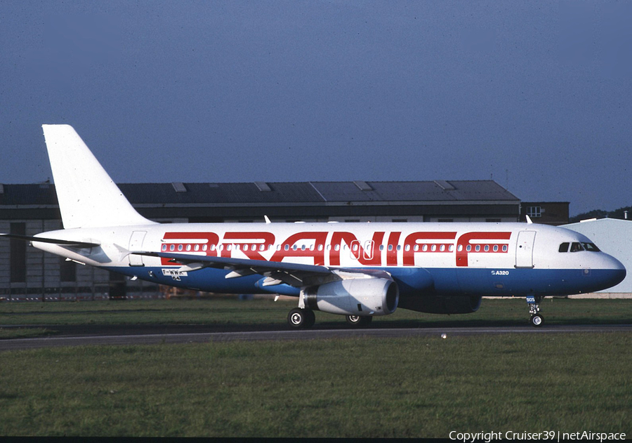 Braniff International Airways Airbus A320-231 (F-WWIK) | Photo 541661