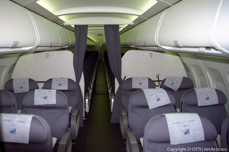 United Airlines Airbus A320-232 (F-WWIU) | Photo 286408
