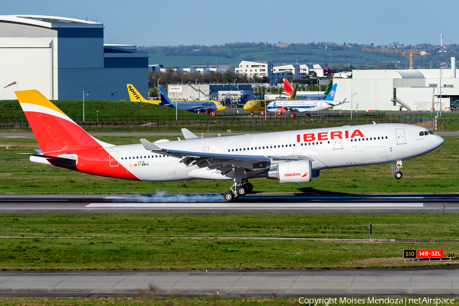 Iberia Airbus A330-202 (F-WWKO) | Photo 108202