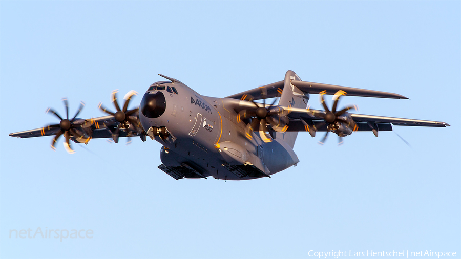 Airbus Industrie Airbus A400M-180 Atlas (F-WWMZ) | Photo 418575