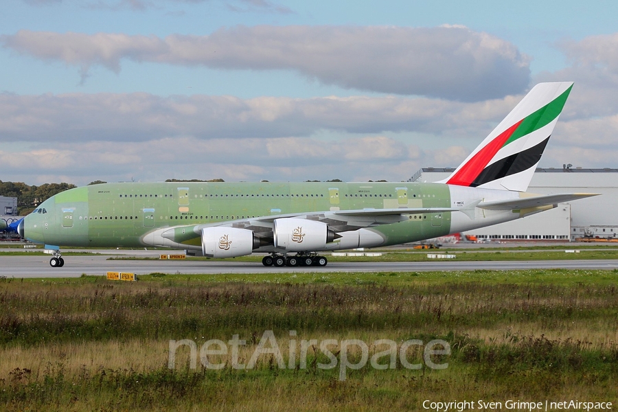 Emirates Airbus A380-861 (F-WWSE) | Photo 95022