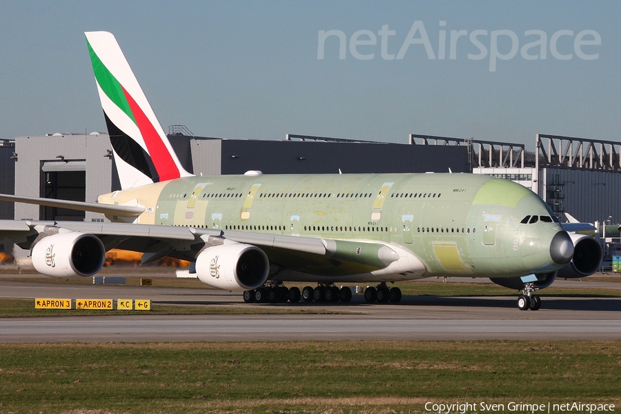 Emirates Airbus A380-861 (F-WWSG) | Photo 151485