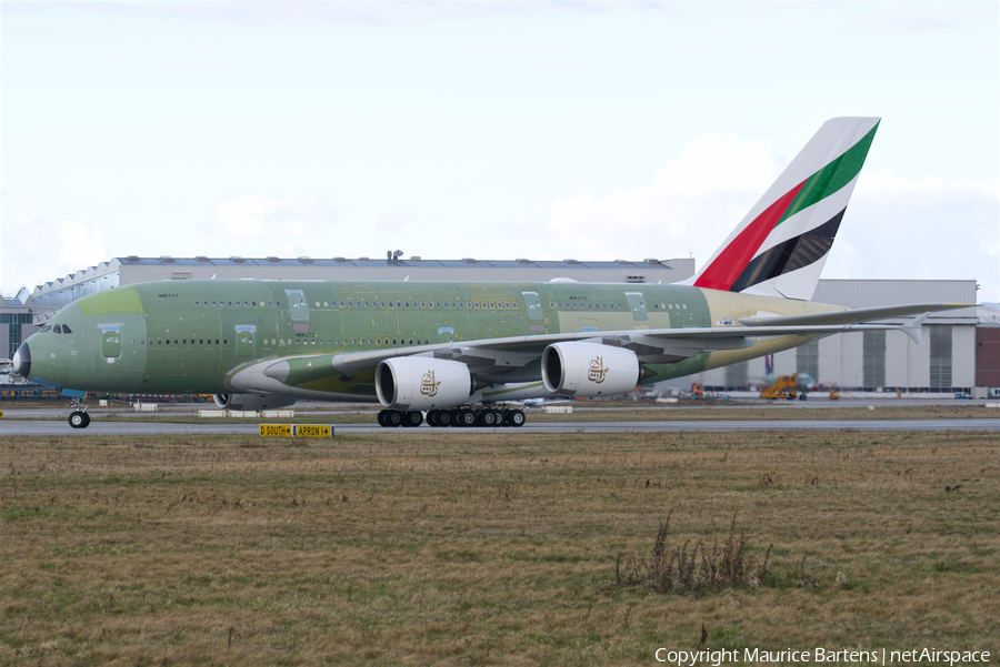 Emirates Airbus A380-842 (F-WWSH) | Photo 436856