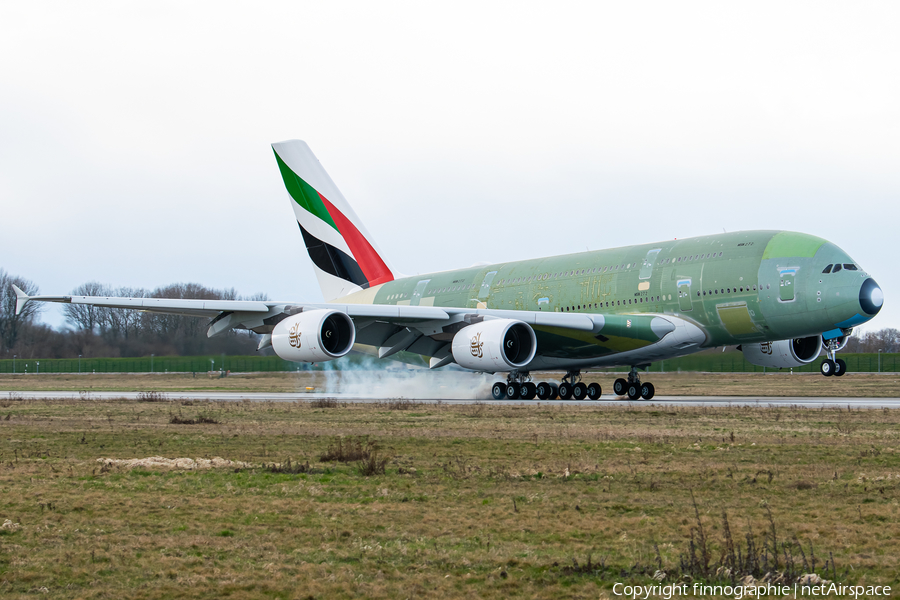 Emirates Airbus A380-842 (F-WWSH) | Photo 436870