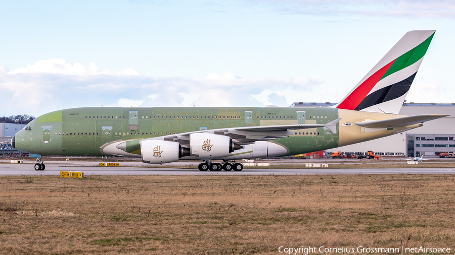 Emirates Airbus A380-842 (F-WWSH) | Photo 436948