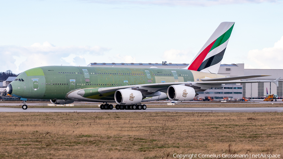 Emirates Airbus A380-842 (F-WWSH) | Photo 436949