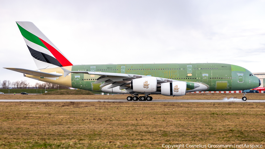 Emirates Airbus A380-842 (F-WWSH) | Photo 436952
