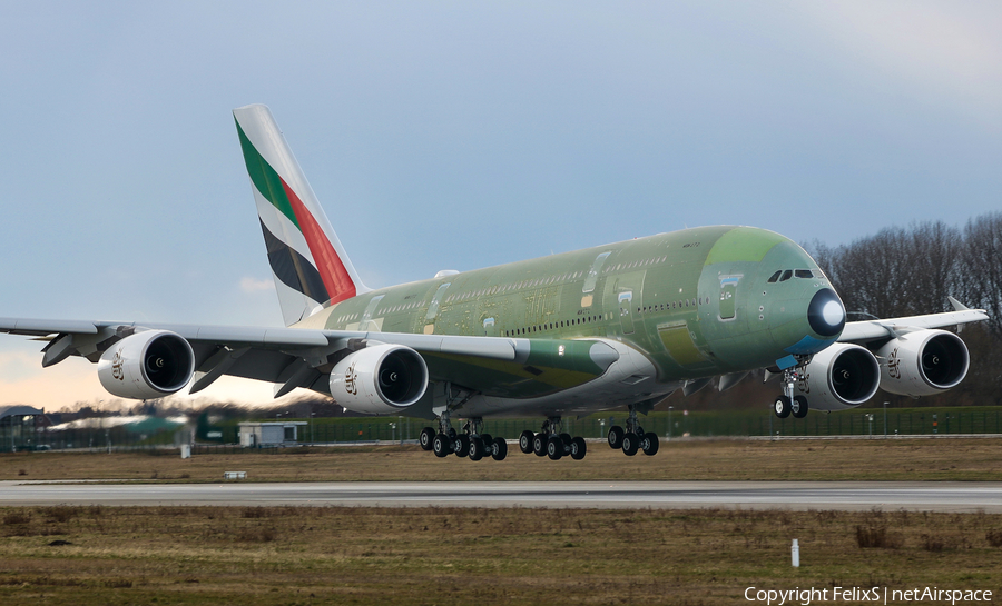 Emirates Airbus A380-842 (F-WWSH) | Photo 524922