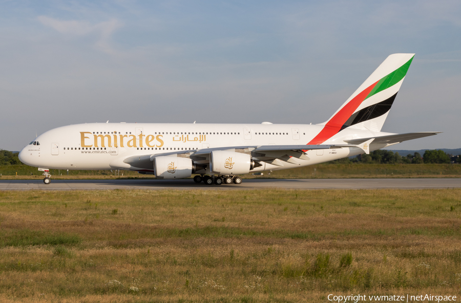 Emirates Airbus A380-842 (F-WWSO) | Photo 390077