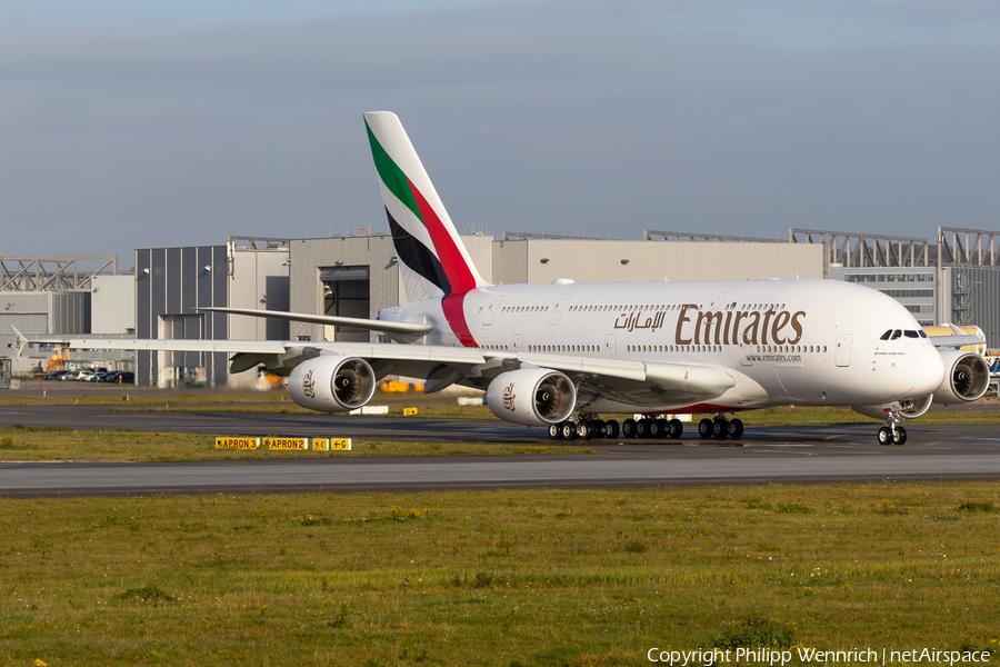 Emirates Airbus A380-842 (F-WWSO) | Photo 410850