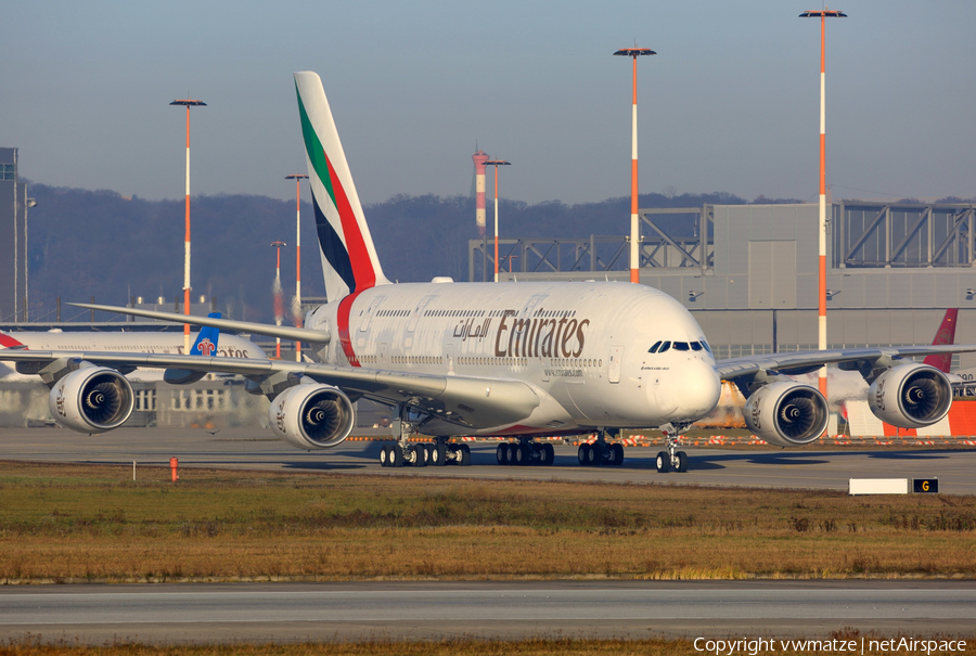 Emirates Airbus A380-842 (F-WWSR) | Photo 133210