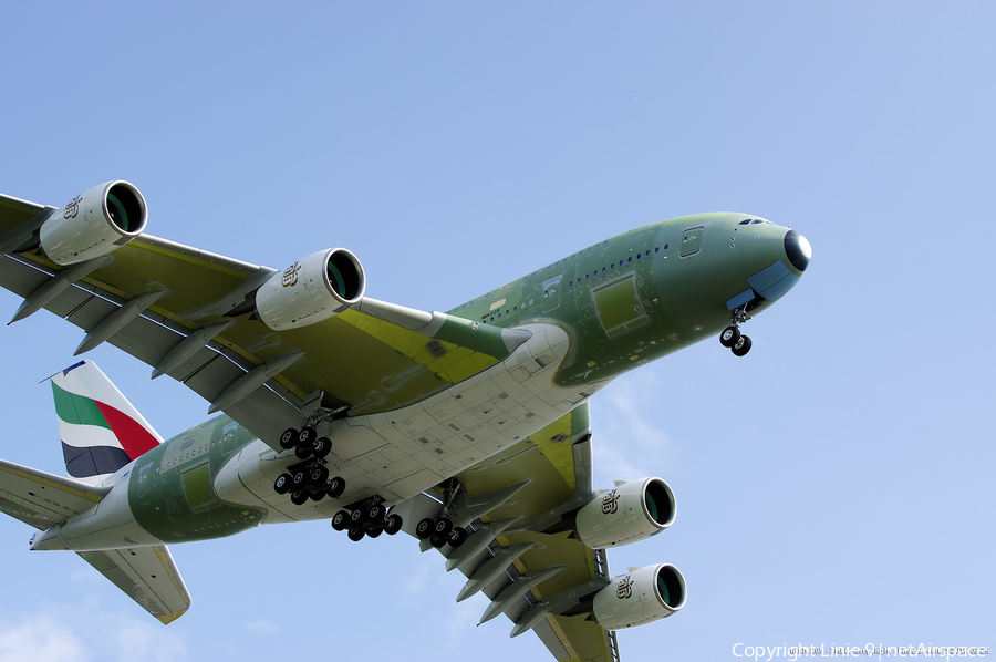 Emirates Airbus A380-861 (F-WWSX) | Photo 84001
