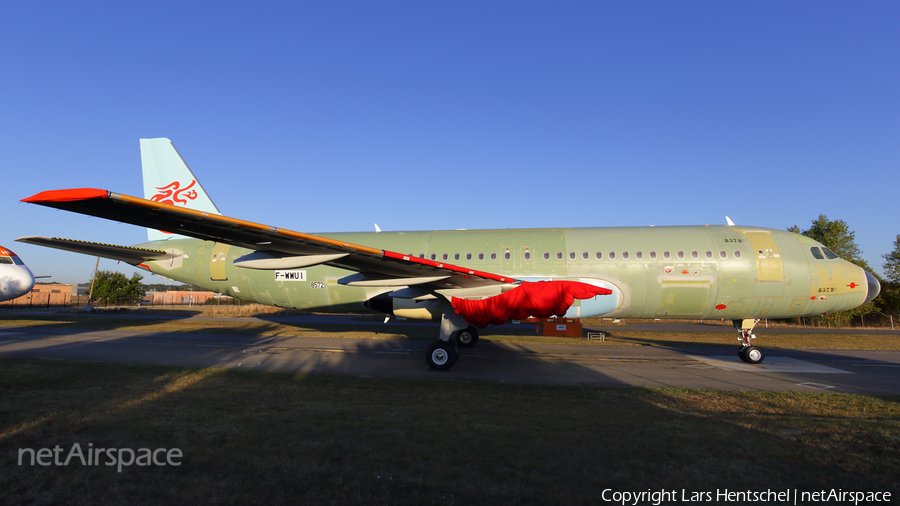 Loong Air Airbus A320-251N (F-WWUI) | Photo 269798