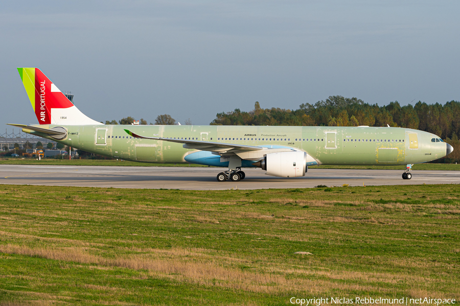 TAP Air Portugal Airbus A330-941N (F-WWYZ) | Photo 354325