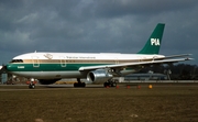 Pakistan International Airlines - PIA Airbus A300B4-203 (F-WZER) at  Hamburg - Finkenwerder, Germany