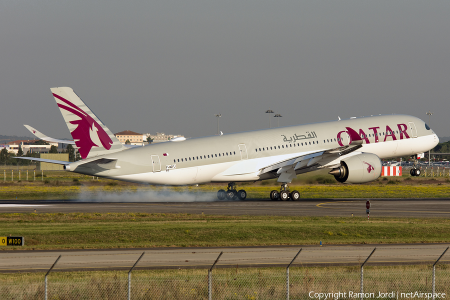 Qatar Airways Airbus A350-941 (F-WZFJ) | Photo 194778