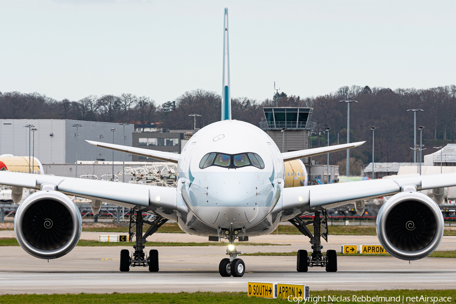 Cathay Pacific Airbus A350-941 (F-WZFO) | Photo 377819