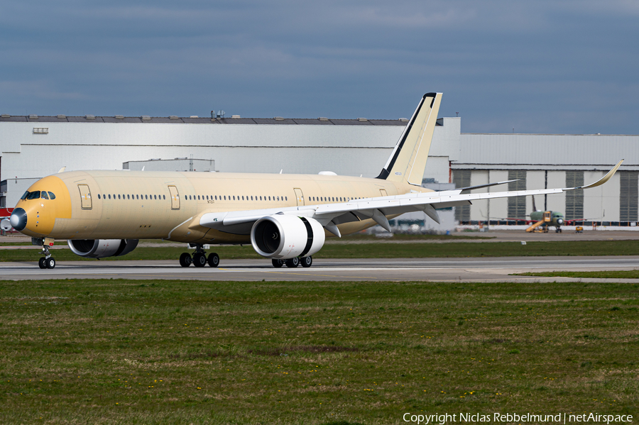 Tianjin Airlines Airbus A350-941 (F-WZFV) | Photo 381529