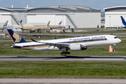 Singapore Airlines Airbus A350-941 (F-WZFY) at  Toulouse - Blagnac, France