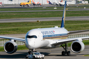 Singapore Airlines Airbus A350-941 (F-WZFY) at  Toulouse - Blagnac, France