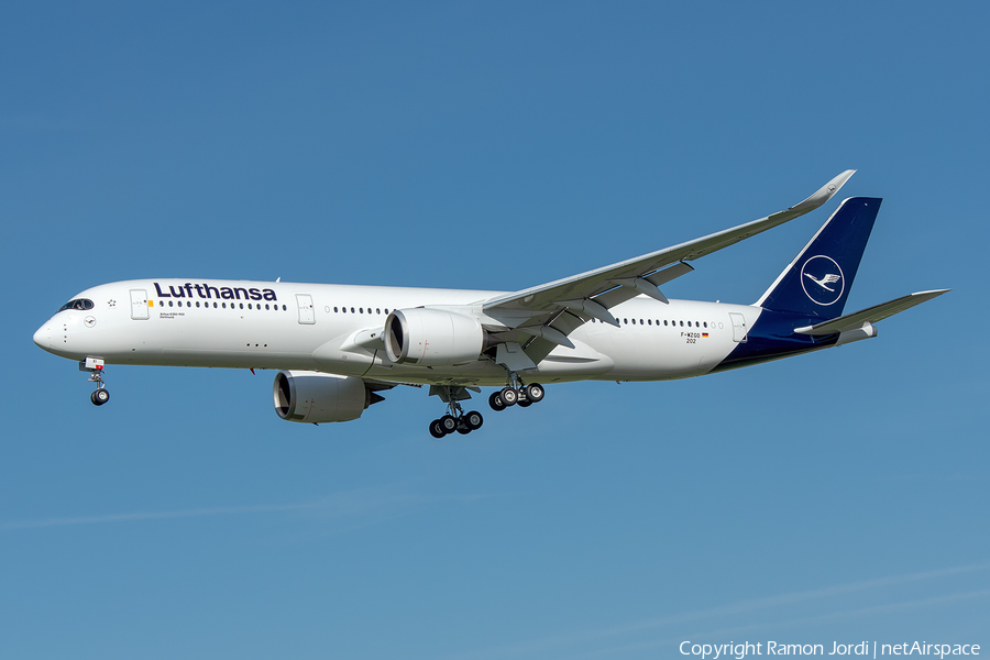Lufthansa Airbus A350-941 (F-WZGO) | Photo 241548