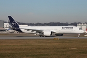 Lufthansa Airbus A350-941 (F-WZGW) at  Hamburg - Finkenwerder, Germany