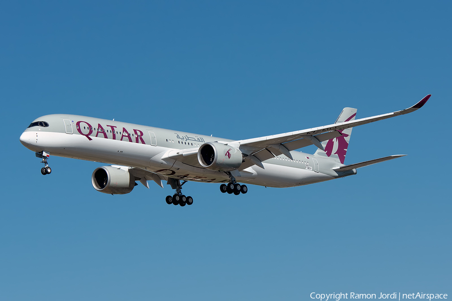Qatar Airways Airbus A350-1041 (F-WZGY) | Photo 341380