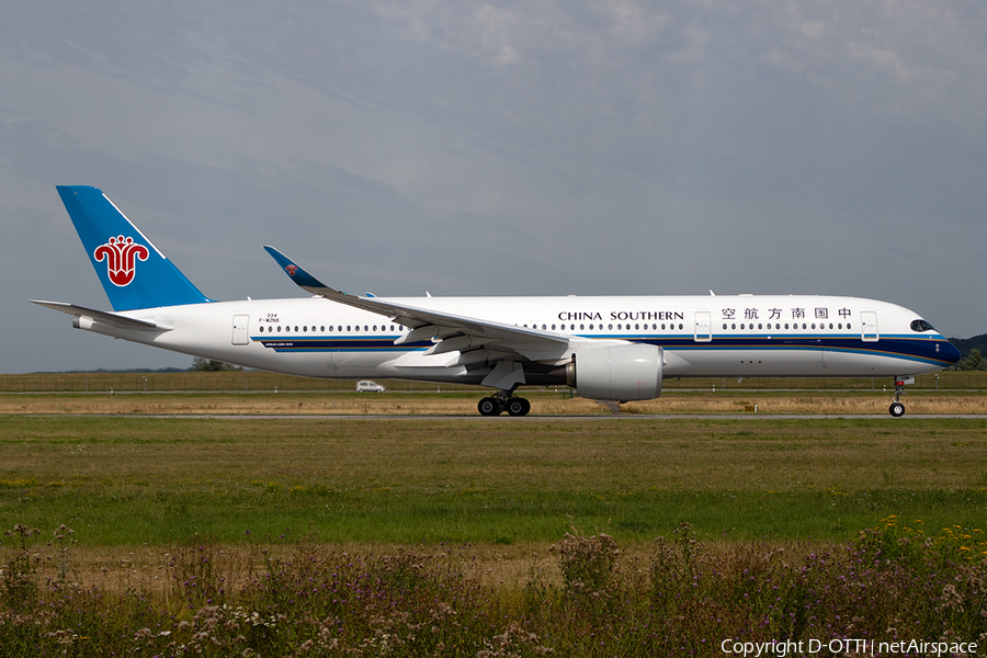 China Southern Airlines Airbus A350-941 (F-WZNB) | Photo 343805