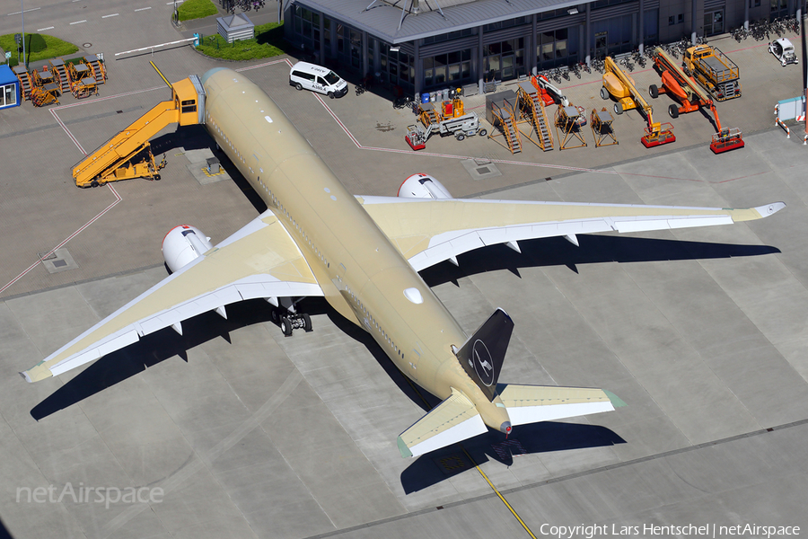 Lufthansa Airbus A350-941 (F-WZNN) | Photo 242262