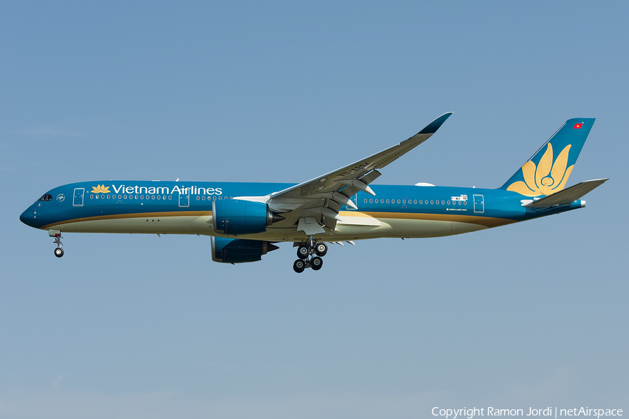 Vietnam Airlines Airbus A350-941 (F-WZNP) | Photo 205054