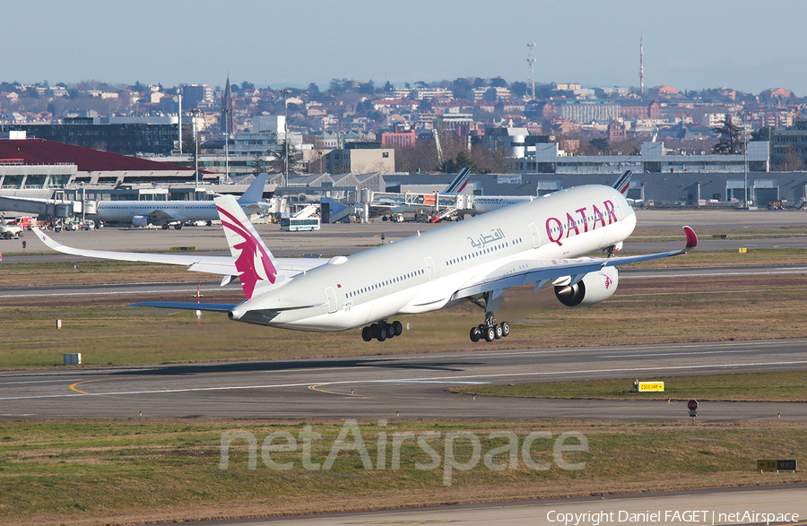 Qatar Airways Airbus A350-1041 (F-WZNV) | Photo 295127