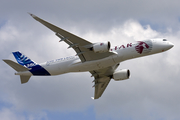 Qatar Airways Airbus A350-941 (F-WZNW) at  Farnborough, United Kingdom