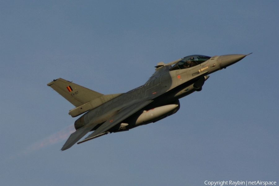 Belgian Air Force General Dynamics F-16AM Fighting Falcon (FA-107) | Photo 554051