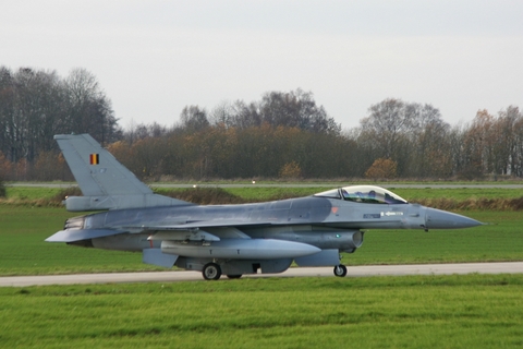 Belgian Air Force General Dynamics F-16AM Fighting Falcon (FA-67) at  Florennes AFB, Belgium