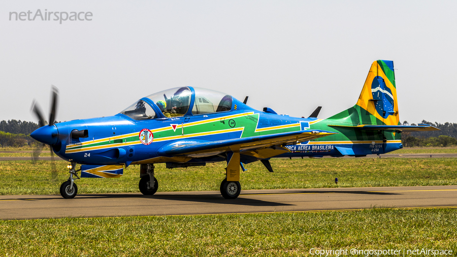 Brazilian Air Force (Forca Aerea Brasileira) Embraer EMB-314 Super Tucano A-29A (FAB5724) | Photo 348574