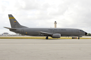 Colombian Air Force (Fuerza Aerea Colombiana) Boeing 737-4S3(SF) (FAC1208) at  Miami - International, United States