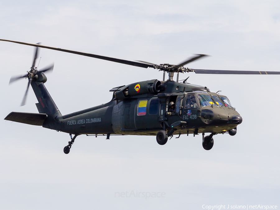 Colombian Air Force (Fuerza Aerea Colombiana) Sikorsky MH-60L Black Hawk (FAC4138) | Photo 510048