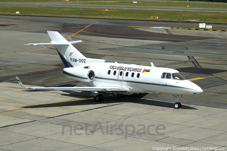 Mozambique Air Force Raytheon Hawker 850XP (FAM-002) | Photo 328000