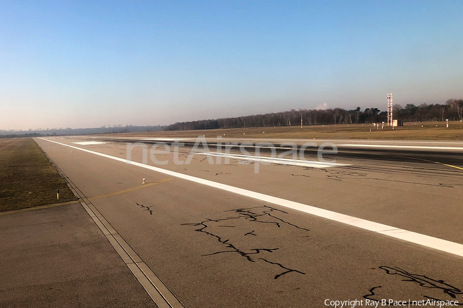 Aviation photo 295574