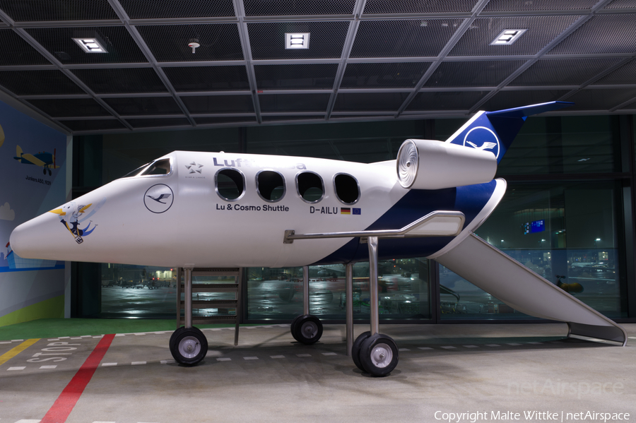 Aviation photo 484669
