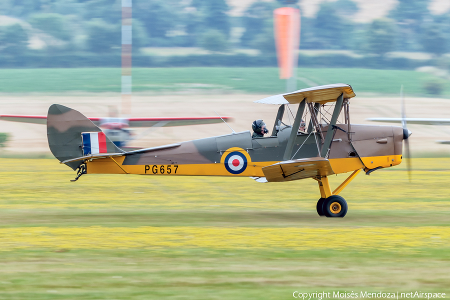 (Private) De Havilland DH.82A Tiger Moth (G-AGPK) | Photo 341224