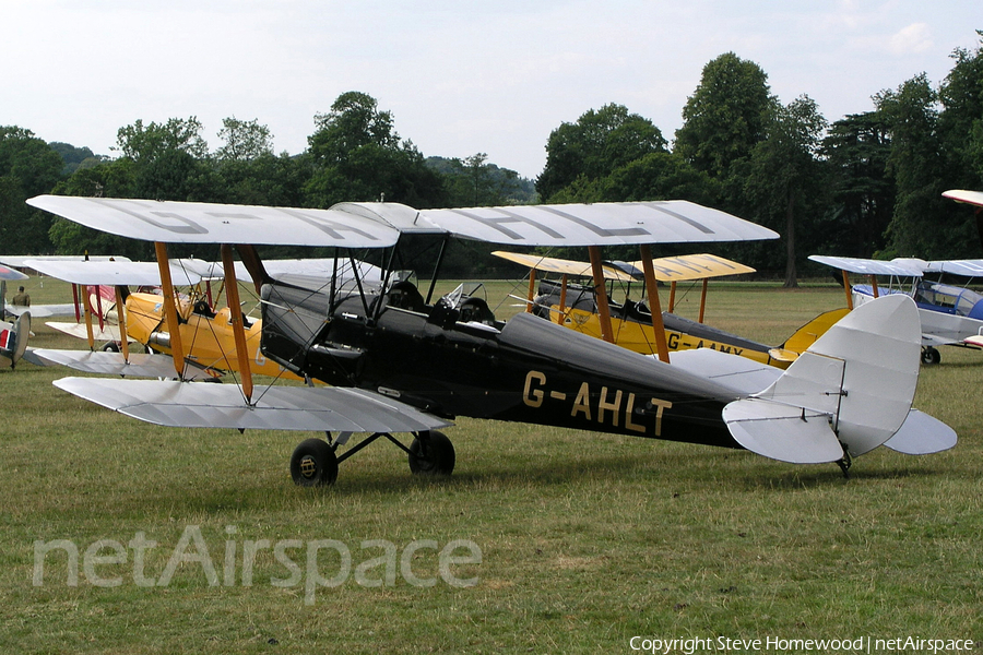 (Private) De Havilland DH.82A Tiger Moth (G-AHLT) | Photo 569396