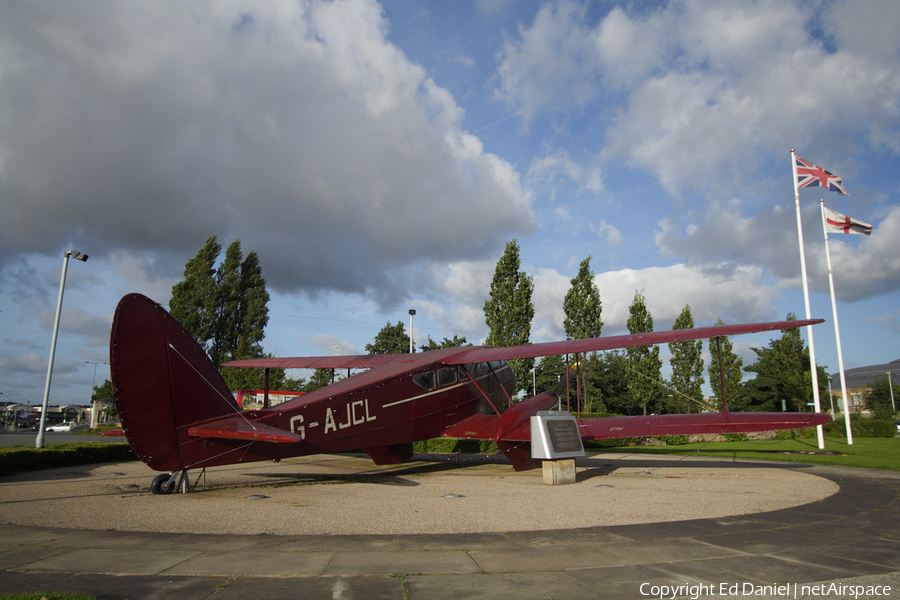 (Private) De Havilland DH.89A Dragon Rapide (G-AJCL) | Photo 10526