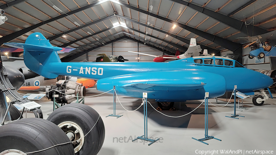 (Private) Gloster Meteor T7 (G-ANSO) | Photo 635197